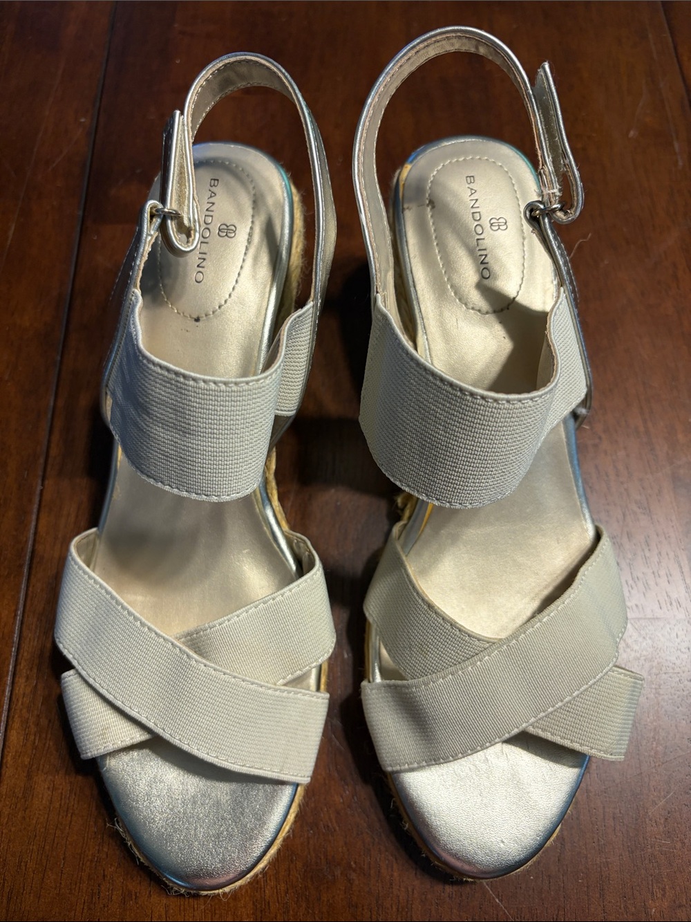 Bandolino Neutral Elastic Crossover Sandals in Tan